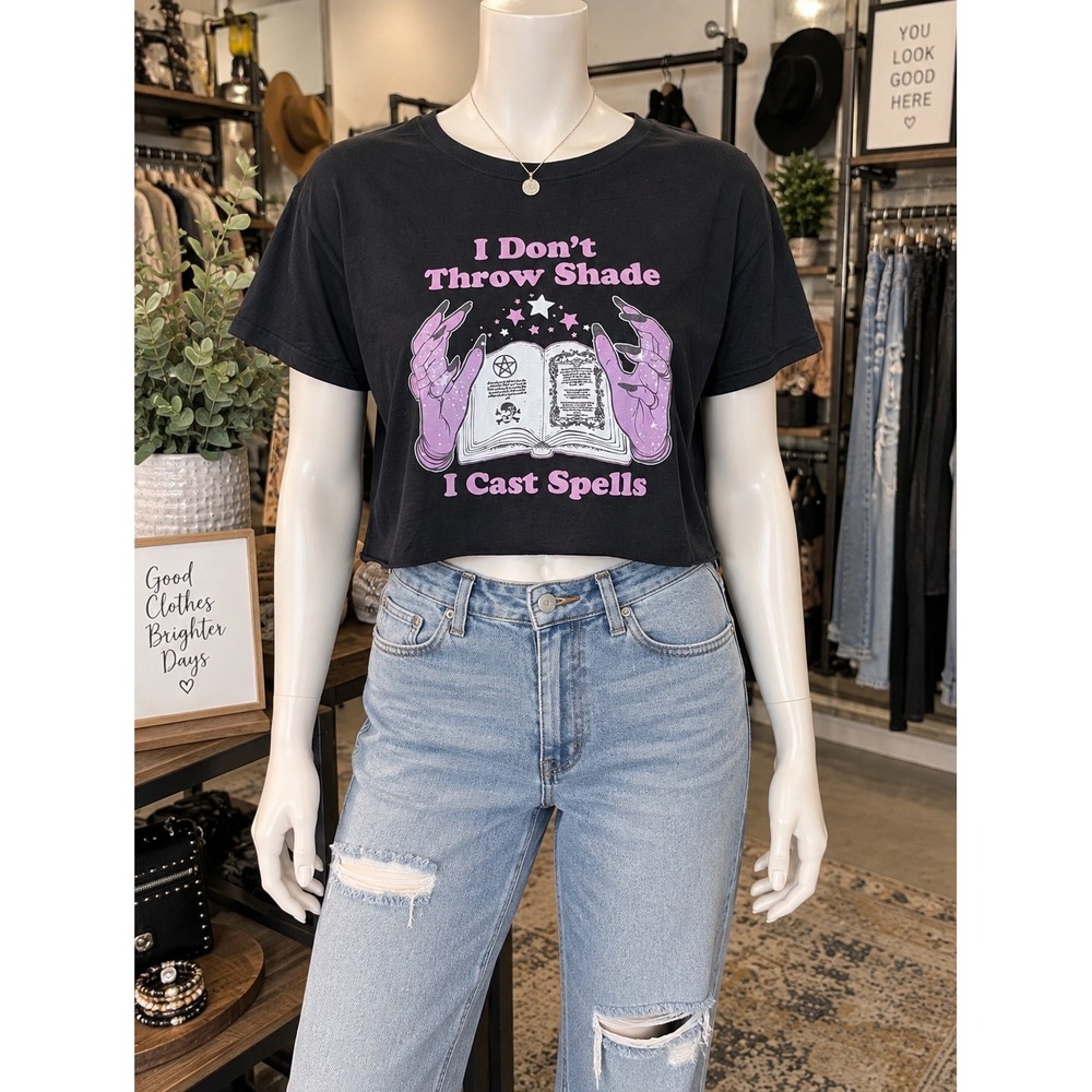 Witchy Cast Spells Graphic Crop Tee 3XL
Black 100% cotton
